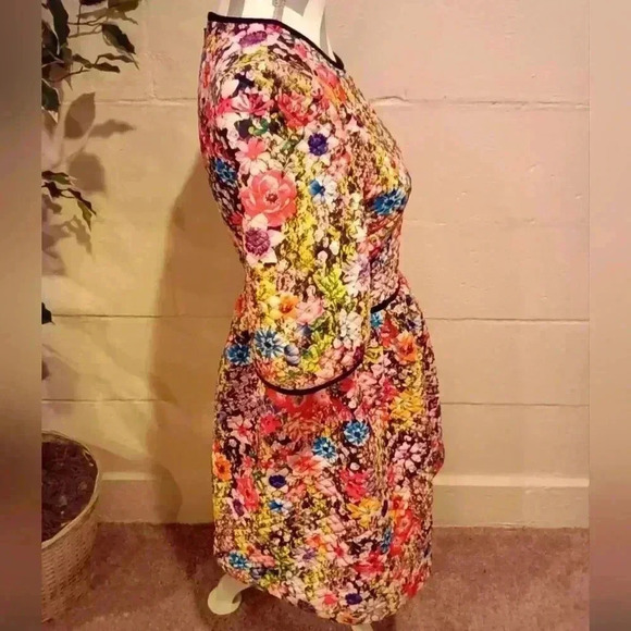 Black Halo Colorful Floral QuiltedA-Line Minidress Women's Size 2 Lining EUC. - Picture 2 of 11